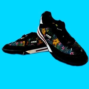 Scotch & Soda ‘Hawaiian’ Surftribe tennis shoes.  Men’s size 10